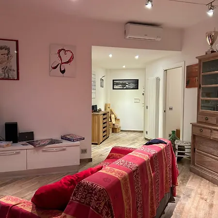 Wine House By World דירה